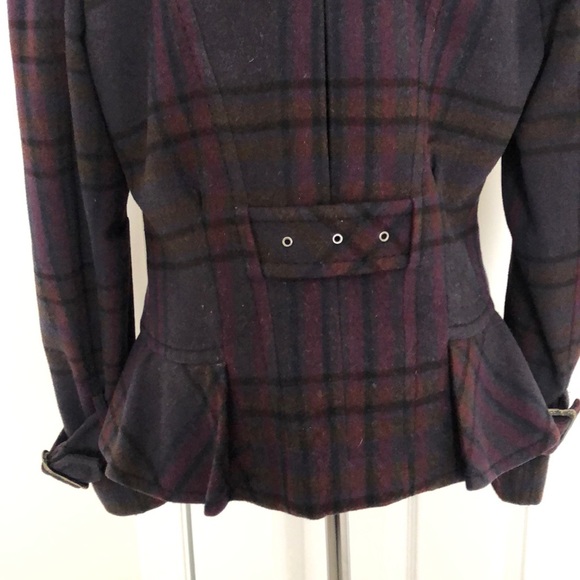BCBG MaxAzria Stylish Plaid Coat - Size M - Picture 7 of 13